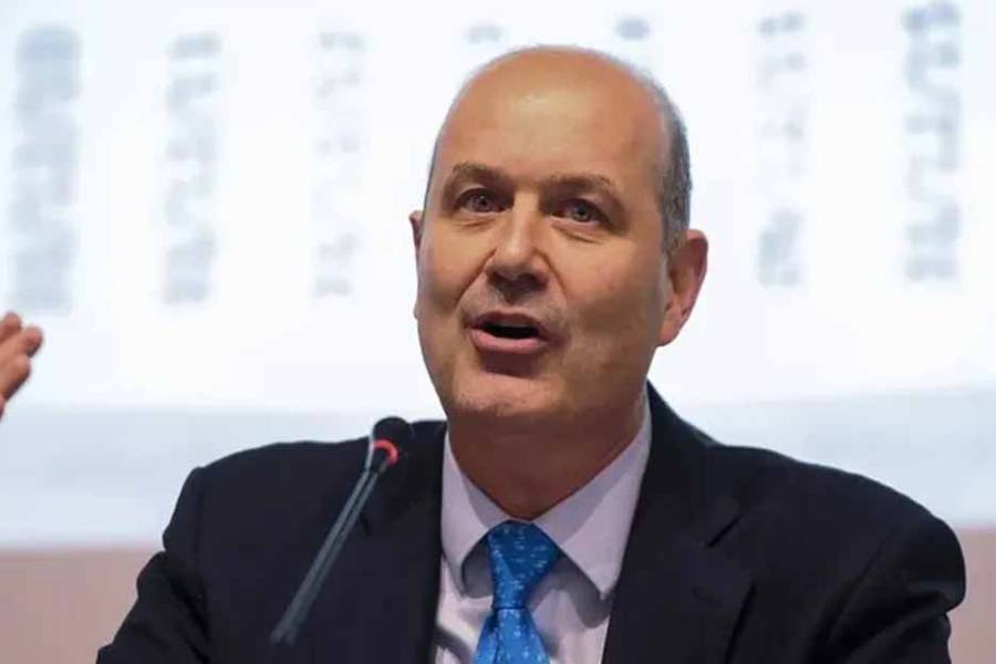 Federico Sturzenegger expone en el Senado: compra de tierras, cambios en desalojos y expropiaciones