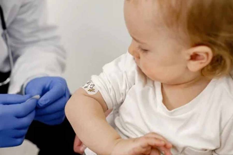 Aumentan los casos de coqueluche en Argentina y llaman a reforzar la vacunación