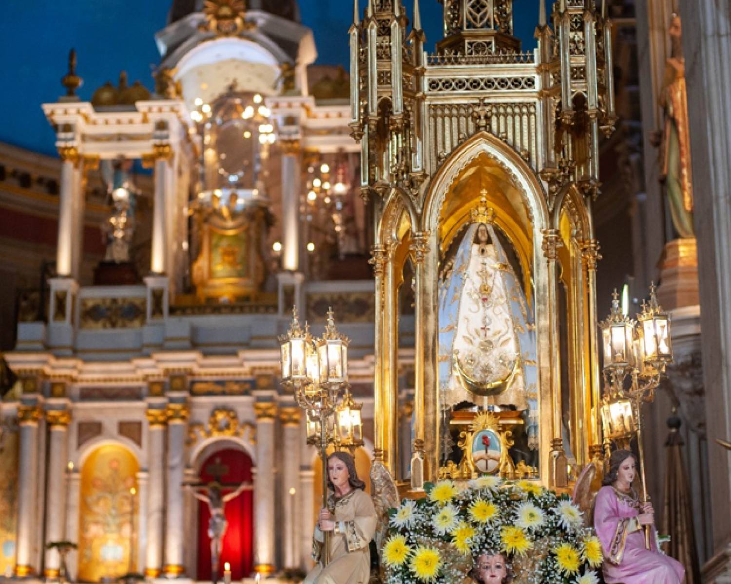 Con la Bajada de la Sagrada Imagen se inicia el Septenario en honor de la Virgen del Valle