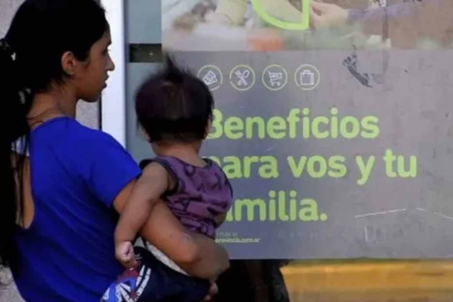 Se supo cuánto aumenta la AUH en mayo tras la inflación de marzo: conocé el monto