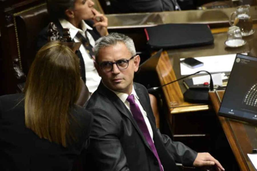 Martín Menem le vuelve a fallar a Federico Sturzenegger: la Ley Hojarasca no se aprobará en Diputados