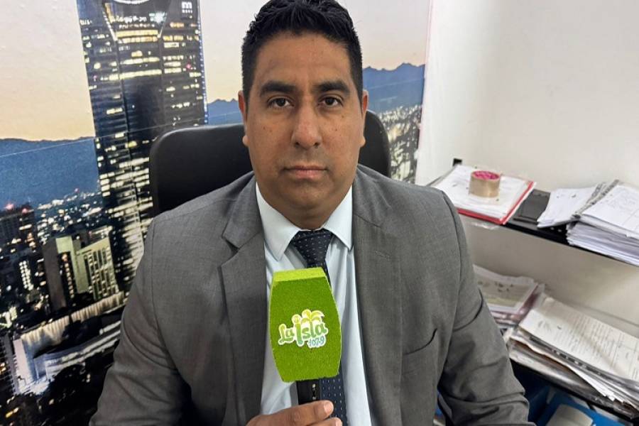 La tercera mujer que denunció a Galán de ser víctima de abuso, dice que ahora la echaron de su trabajo