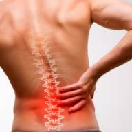 La enfermedad inflamatoria crónica que puede confundirse con dolor lumbar: cuáles son los síntomas