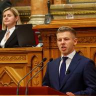 Cambio de época en Hungría: Péter Magyar asumió como nuevo primer ministro y pone fin a la era de Víktor Orbán