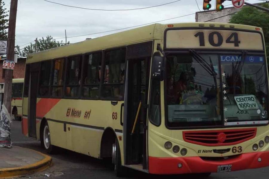 Tras intimación recibida, empresa El Nene SRL reanudó el servicio de la línea 104