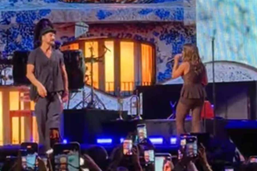 Ricardo Arjona cantó junto a “La Sole” como invitada de un cierre único