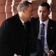 Adorni se prepara para presentar su declaración jurada, pero elude las presiones de Bullrich y Villarruel