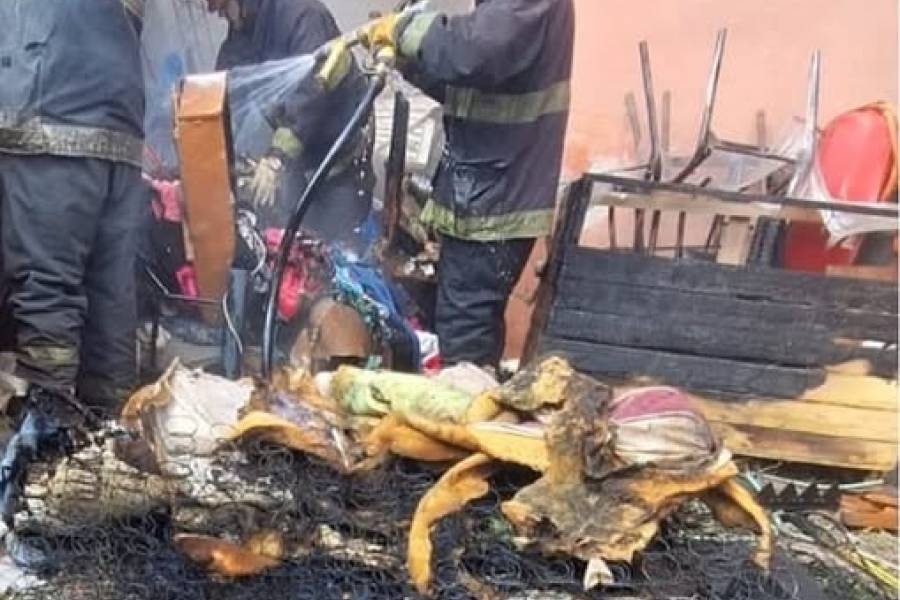Tragedia: Fallece una madre y su hijo tras incendiarse la vivienda