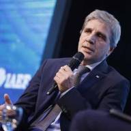 En búsqueda de dólares: entre la demanda minorista y pago de deudas se necesitarán US$50.000 millones