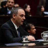 La oposición presiona a Manuel Adorni y el PRO evalúa acompañar una sesión para tratar su situación
