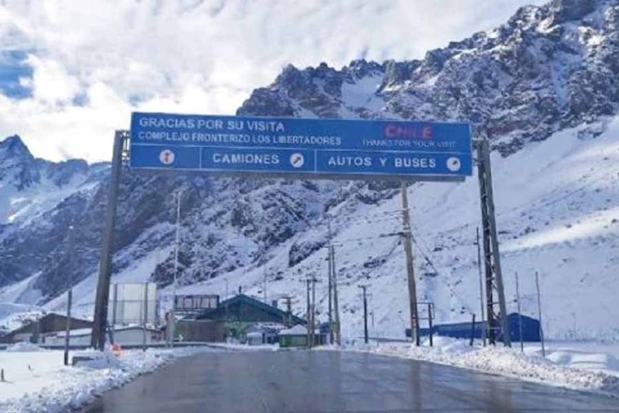 Mendoza: cerraron nuevamente el Paso Cristo Redentor ante posibles nevadas