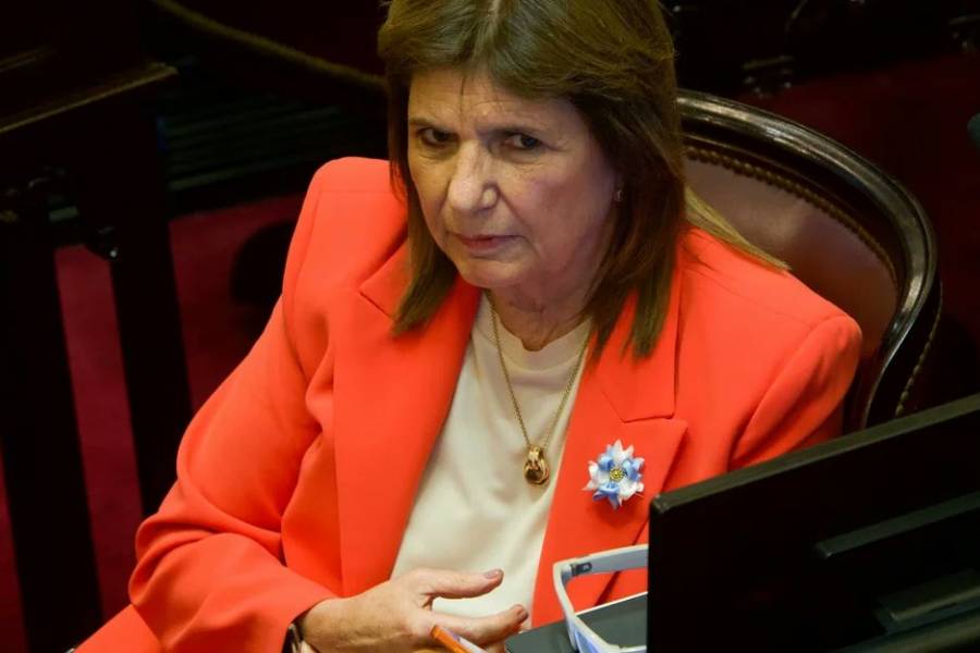 Bullrich busca cambiar el acta de Labor Parlamentaria: quiere exigir dos tercios para interpelar a Adorni