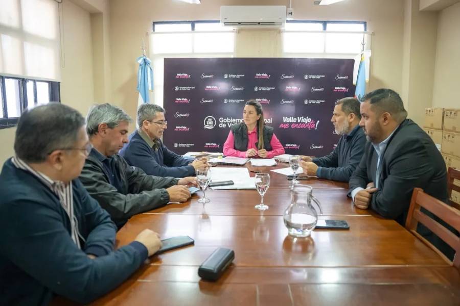 Obra de cloacas en Valle Viejo: Buscan que la empresa a cargo de la obra acelere la reparación de calles
