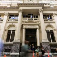 El Gobierno apuesta a la calma del dólar, pero ya tiene a la fortaleza de la divisa en la mira