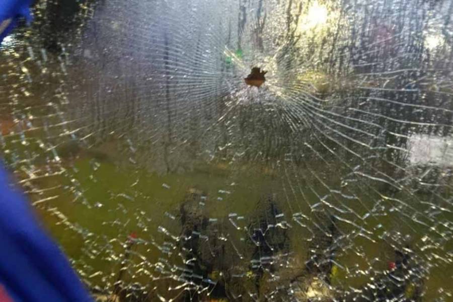 Violencia en la Copa Sudamericana: micros con hinchas de Tigre fueron baleados tras la victoria en Uruguay