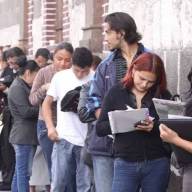 Se desploma el empleo: en la era Milei se perdieron 235 mil puestos privados y el salario mínimo perdió un 40%