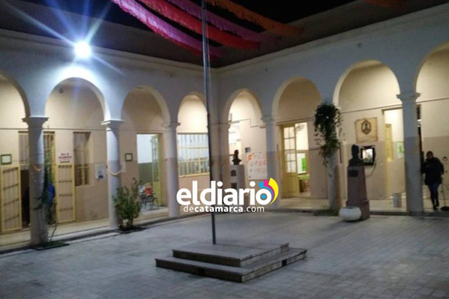 El Gobierno nacional enviará inspectores a las escuelas y amenaza con sanciones a quienes adhieran al paro nacional