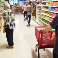 Menos controles: levantan más restricciones y flexibilizan la importación de alimentos