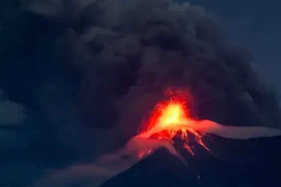 Alerta naranja en Guatemala por el volcán de Fuego: las cenizas alcanzaron los 6.000 metros