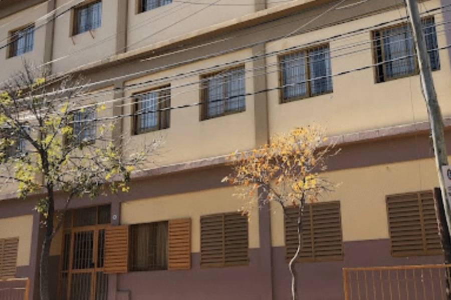 Educación intimó al Colegio Belgrano a garantizar la continuidad de una división de tercer año