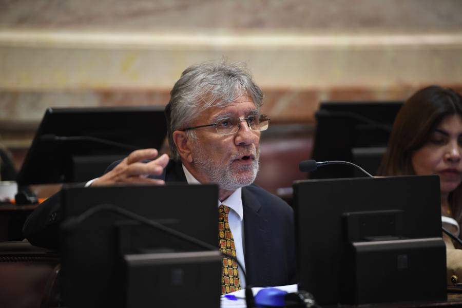  Guillermo Andrada en contra de “Ley de Propiedad Privada”, al no existir seguridad jurídica