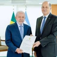 El embajador argentino regresa al país en medio de la crisis diplomática con Brasil