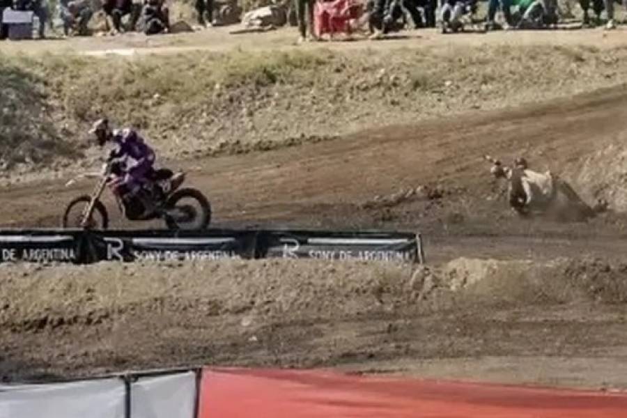 Una moto embistió a una persona durante el Campeonato Argentino de Motocross en Catamarca