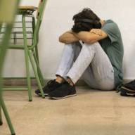 Violencia escolar: denuncian que un niño fue golpeado por sus compañeras y el video se viralizó en redes
