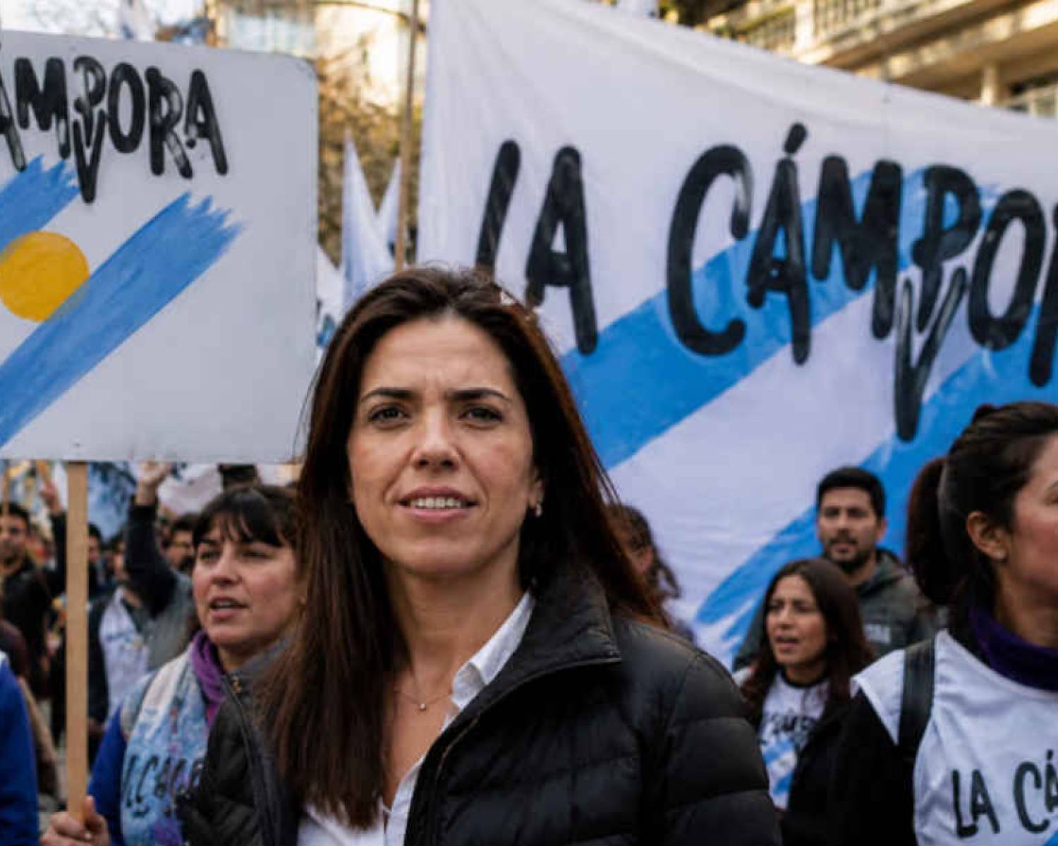 Fondos de la UOM: la Justicia evalúa sumar a la investigación la compra del departamento vecino de Cristina Kirchner