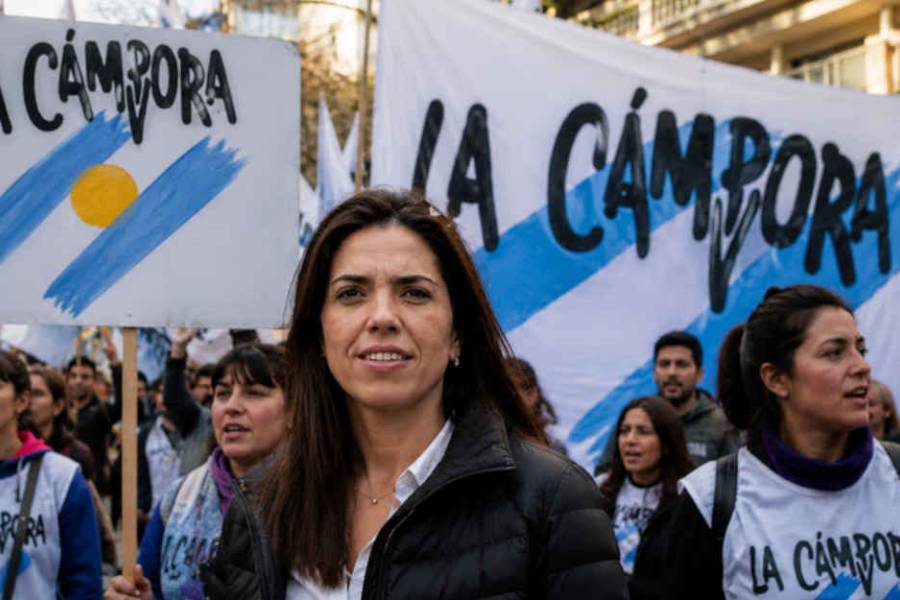Fondos de la UOM: la Justicia evalúa sumar a la investigación la compra del departamento vecino de Cristina Kirchner