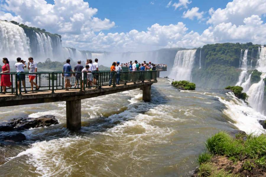 Cataratas del Iguazú: cierran 40 días la Garganta del Diablo por el riesgo de crecidas de El Niño