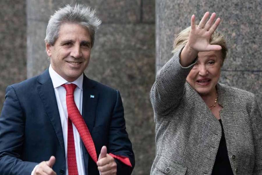 El FMI vuelve a la Argentina: las cuentas que deberá mostrar Javier Milei y el dato que genera preocupación