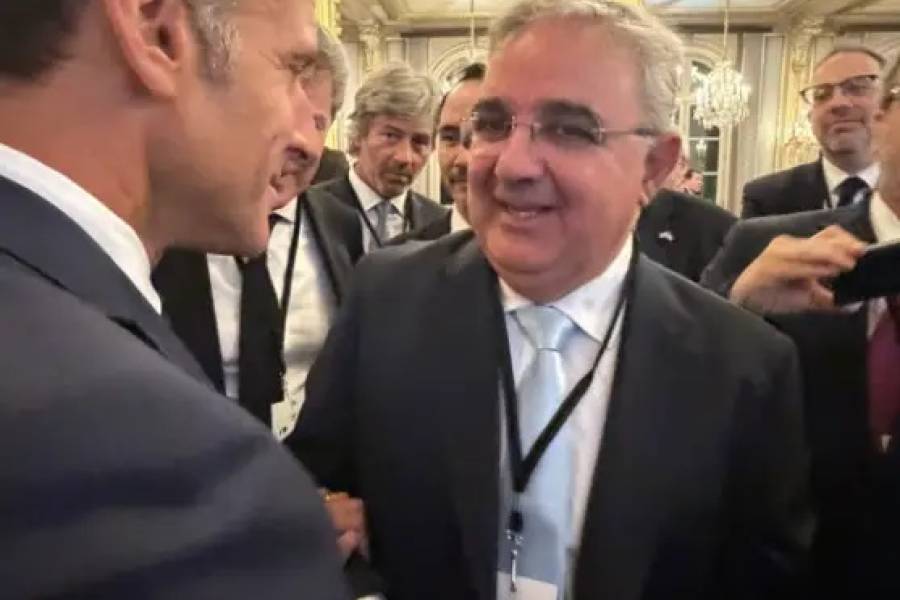 Raúl Jalil participó de un encuentro con el presidente de Francia