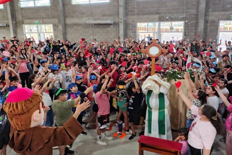 Se festejó la 1º década de la Pastoral de la Niñez cientos de niños vivieron a pleno su encuentro celebrando al Beato Esquiú