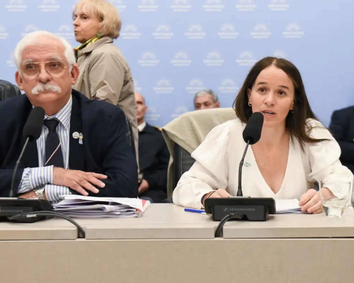 Sin consenso por Malvinas, el Gobierno se refugia en la Ley de Tierras ante el DNU 70/23