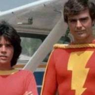 Murió al actor que protagonizaba a Billy Batson en la serie Shazam
