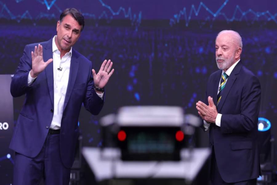 A tres días del balotaje en Brasil, Lula y Bolsonaro empatan con el 50% de los votos válidos y se preparan para el último debate